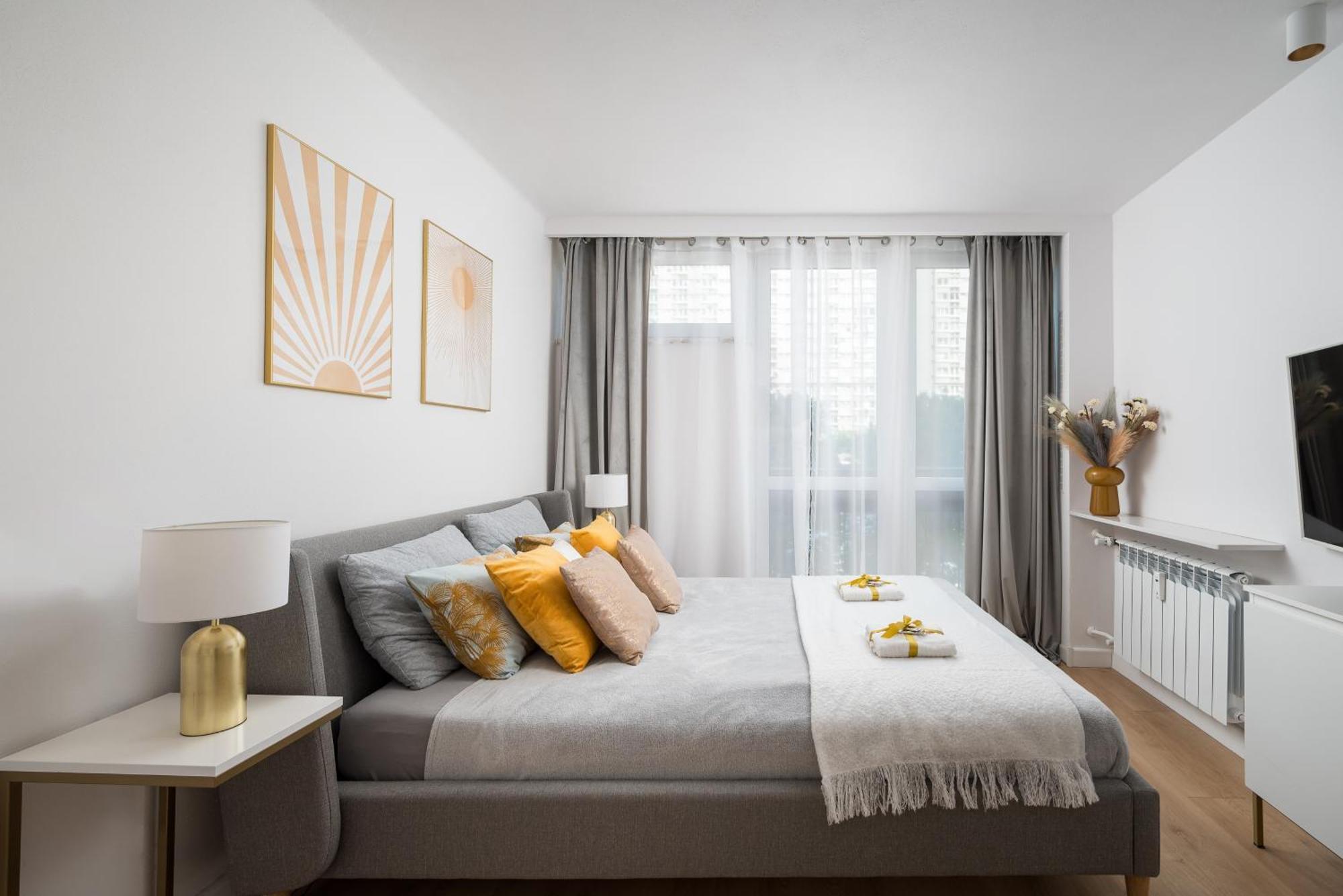 Gold Premium Central Suite 950 M To Central Station Parking Warszawa Eksteriør billede